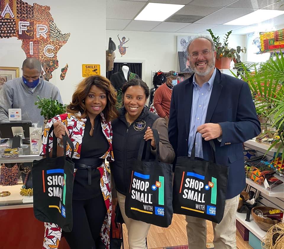 CommerceRI's tweet photo. More amazing experiences shopping local! Commerce Secretary Stefan Pryor and @LGSabinaMatos wrapped up the day at Geri’s Bluffing Boutique in Woonsocket with owner Geraldine King. #SmallBusinessSaturday #shoplocal https://t.co/VECEoiDfOB