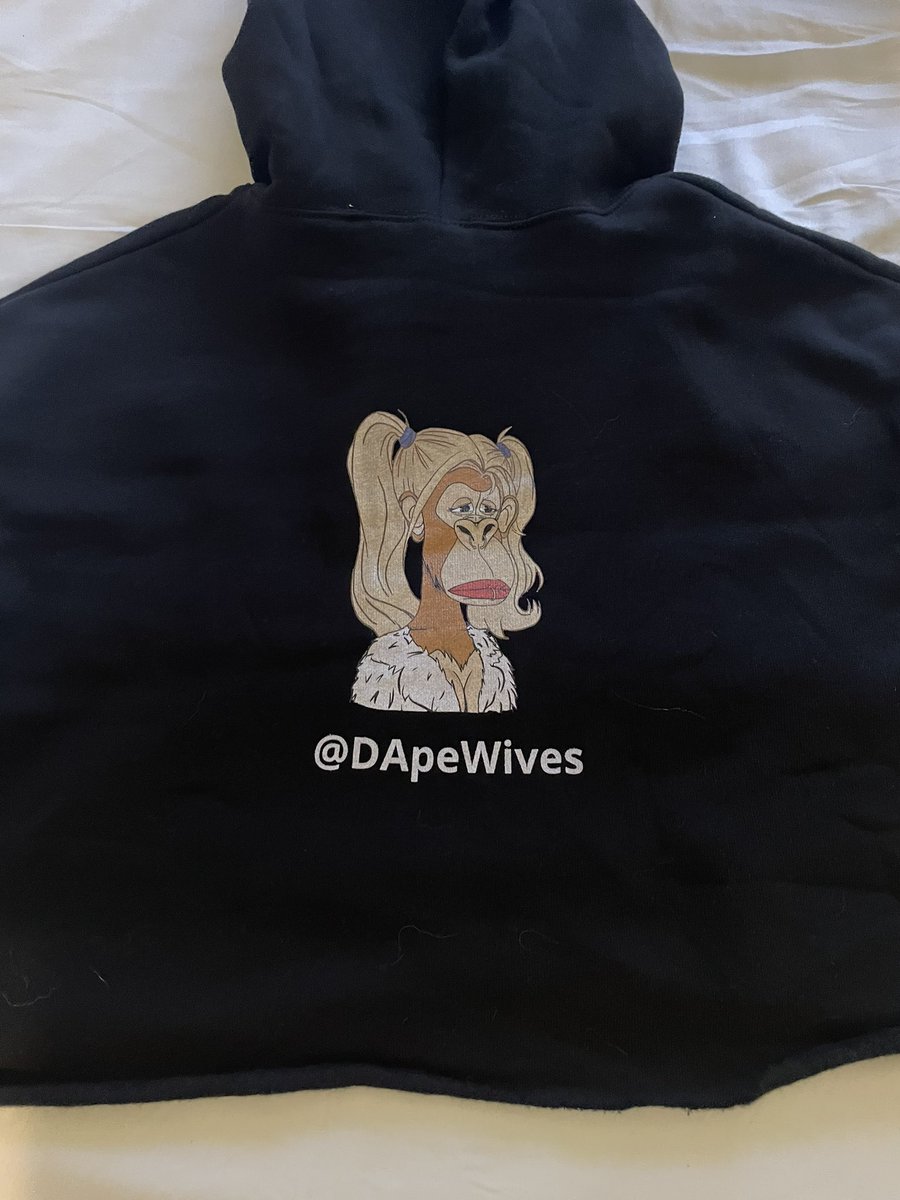 krushh31's tweet photo. Can’t wait to rock this around town.. #justDAWit @DApeWives https://t.co/eKO8vtBGzm