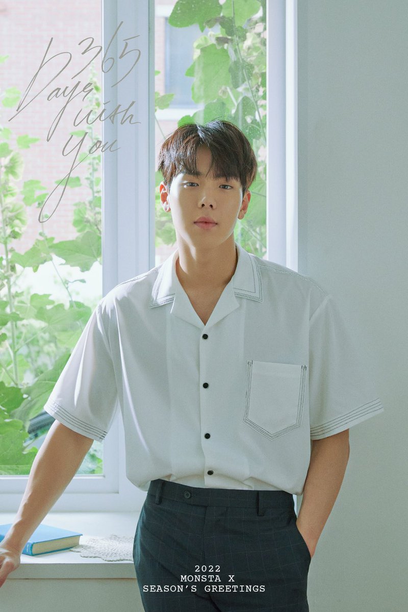 portalshownubr's tweet photo. 📷FOTO • 27.11.21 

—  Shownu para o Season’s Greetings 2022 - 365 dias com você ❤️

#셔누 #SHOWNU #ショヌ 
#MONSTAX   #몬스타엑스
@OfficialMonstaX @official__wonho
~🌻 https://t.co/TRiEKSx4eX