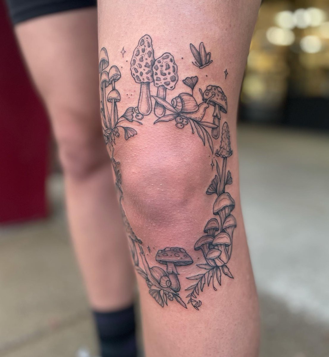 Inkedmag's tweet photo. Cute mushroom ring by IG: @manders.art 🍄 https://t.co/sxcTskNlft