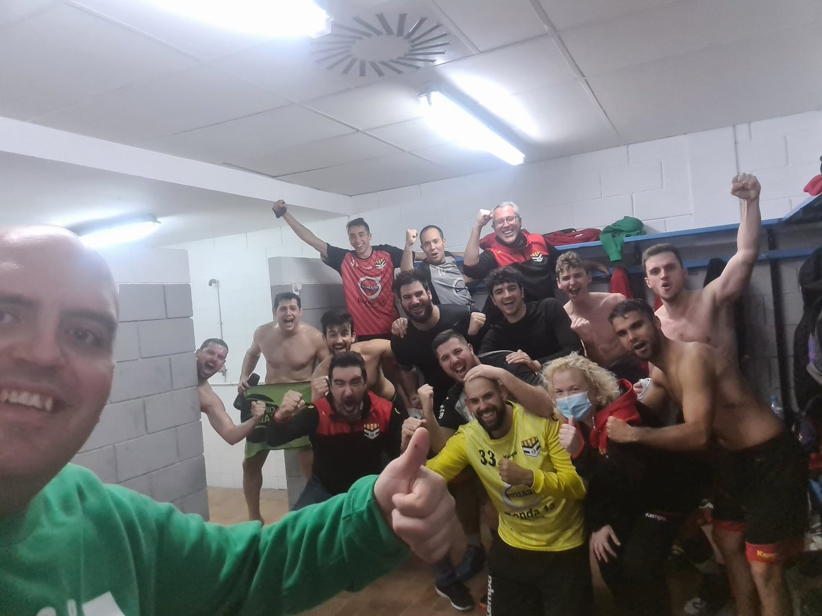 Handbol Cooperativa (@hcsantboi) on Twitter photo 🤾🏻♂️🤾🏻♂️#LligaCatH 🤾🏻♂️🤾🏻♂️
🏆Resultado: 👍
<a href="/c_handbolgarbi/">Club Handbol Garbí</a>: 25
<a href="/VolvoRonda15/">Volvo Ronda15 Barcelona</a>
Senior Masculino A: 28
<a href="/aruartr/">albert ruart romero</a>
<a href="/SamuR_7/">Samuel Rodriguez</a>
#HCSB #VamosCoope
⚫⚫⚫⚫⚫🔴🔴🔴🔴🔴 🤾🏻♂️🤾🏻♂️#LligaCatH 🤾🏻♂️🤾🏻♂️
🏆Resultado: 👍
<a href="/c_handbolgarbi/">Club Handbol Garbí</a>: 25
<a href="/VolvoRonda15/">Volvo Ronda15 Barcelona</a>
Senior Masculino A: 28
<a href="/aruartr/">albert ruart romero</a>
<a href="/SamuR_7/">Samuel Rodriguez</a>
#HCSB #VamosCoope
⚫⚫⚫⚫⚫🔴🔴🔴🔴🔴