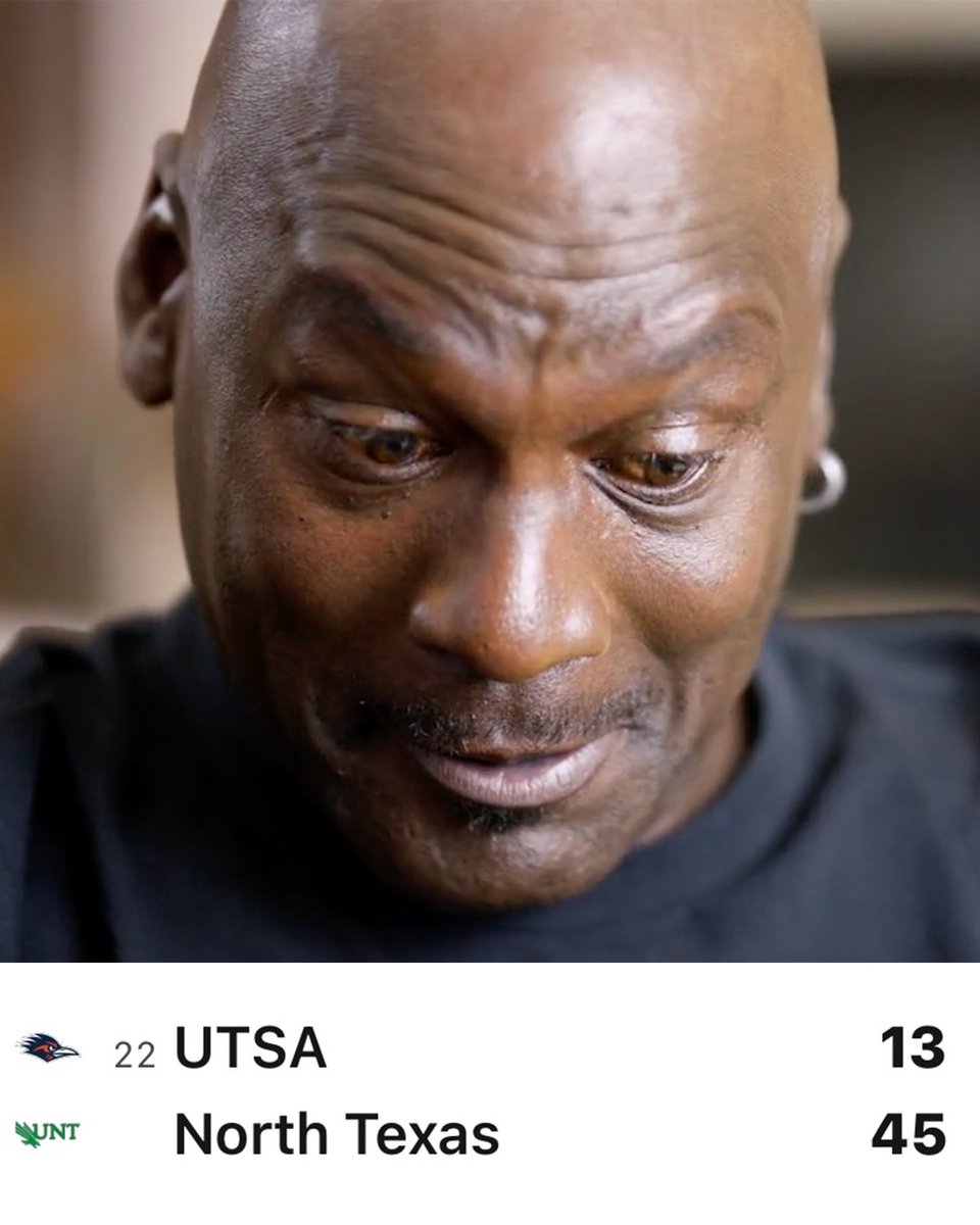 ESPNCFB's tweet photo. The undefeated season is in jeopardy 👀 https://t.co/I9pFjiHgdU
