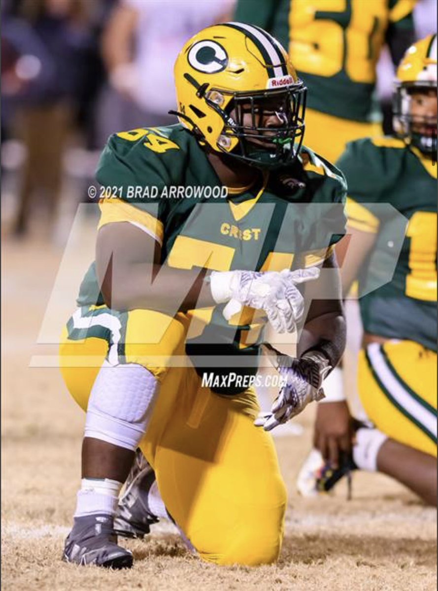 ree_watkins's tweet photo. Crest high school thank y’all for the best 4 years ever🐎Now on to better things🤟🏾 5️⃣4️⃣ out✌🏾 https://t.co/esQ02IjLkD