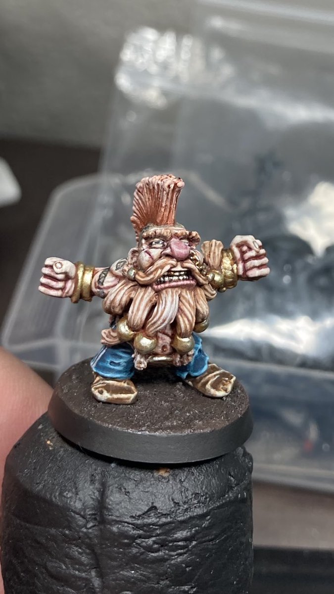 lhoyosb's tweet photo. Old trollslayer model converted for Blood Bowl.
Cheers,
#bloodbowl #bloodbowlteams #bloodbowl2 #paintingwarhammer #pistachekitbash #warhammercommunity #bloodbowl2020 #paintingbloodbowl #paintingbloodbowlteams #oldhammer #bloodbowldwarfs #trollslayer #bloodbowldwarfteam https://t.co/Qof9TNoiZA