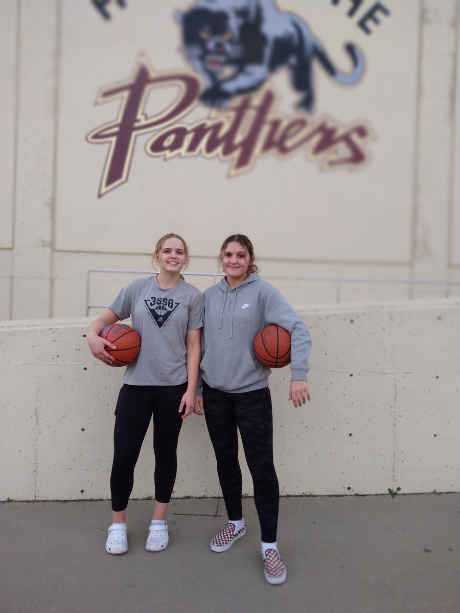 We watched <a href="/RaleighShippen/">Raleigh Shippen</a> play against <a href="/WestHillsMBB/">West Hills College Lemoore MBB</a> today and he was tough! He had 15 points and several rebounds and assists. 💙 <a href="/HartnellMBB/">Hartnell College Men’s Basketball</a> 💯 <a href="/scott801hoops/">Scott Sellers</a>