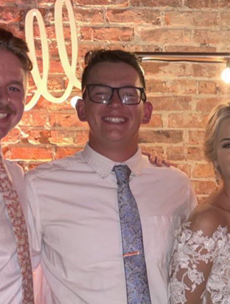 DylanLarson83's tweet image. Really do look like the “🤓” emoji