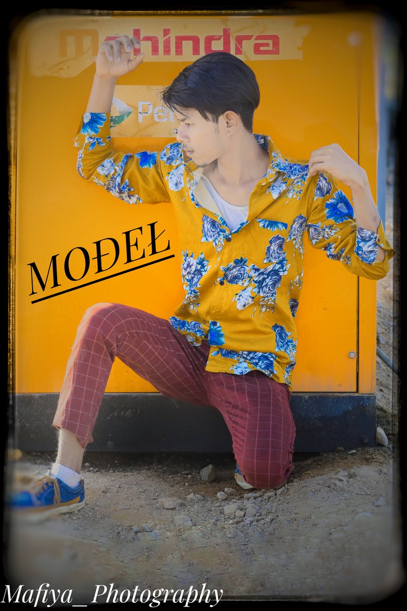 Model_Shayri's tweet photo. Mere Alfaaz"""""
#Likhu 
       Toh"Lafz Tum Ho 💞
#Sochu 
        Toh"Kheyal Tum Ho 💞
#Maangu 
         Toh. Dua Tum Ho 💞
#Sach Kahu
          Toh Mohobbat Tum Ho 💞
✏Model_Love_Shayri https://t.co/FbhrDgM7D8