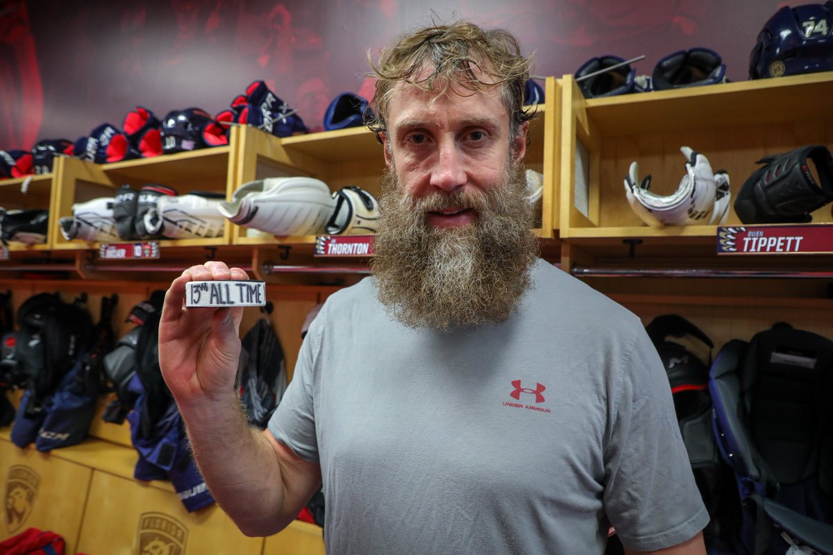 FlaPanthers's tweet photo. Only 12 people in the history of the @nhl have recorded more points than Jumbo. 👏 https://t.co/m8lmE5YlSW