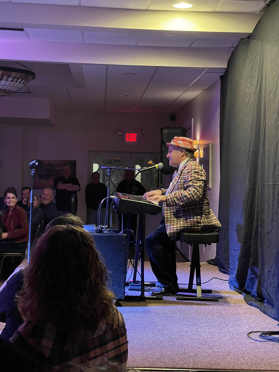 Sold out!!
Getting ready to hit the stage with Vince Valentine and the legendary Uncle Floyd￼!! <a href="/UncleFloydNJ/">Uncle Floyd Vivino</a> #comedy #standupcomedy