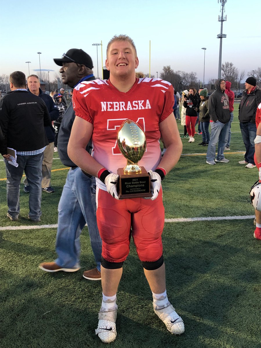 julieherbekshaw's tweet photo. These 3 did a great job representing Clay County and their respective schools today at the @riverbattlebowl, and came out with a 28-7 win vs Iowa. The good guys won😉. @J_Shaw77 @PaxtonOlson11 @MikeSautter_ https://t.co/EzALX3Yxe0