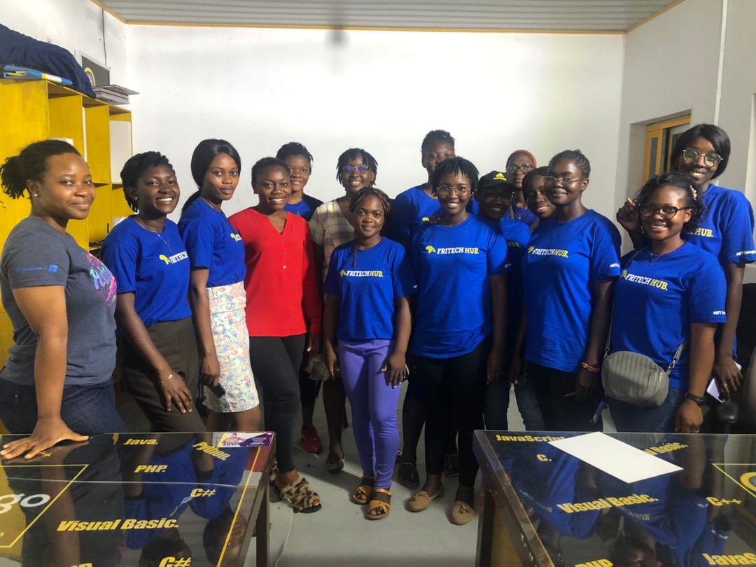 NdehAlice's tweet photo. Creating value by helping others is a key aspect that we need for a better #Cameroon and a better #Africa as a whole. Thanks so much to @AfritechHub for dedicating all time and efforts for the success of these bootcamp. We saw complete beginners leave with good coding basics😊🔥 https://t.co/e24Xrhtu4y