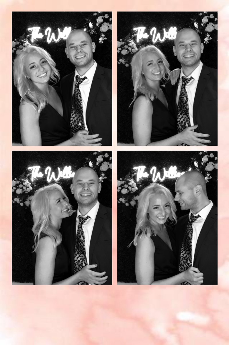 RealDCunningham's tweet image. BIG NEWS: @EasyENation got married today.