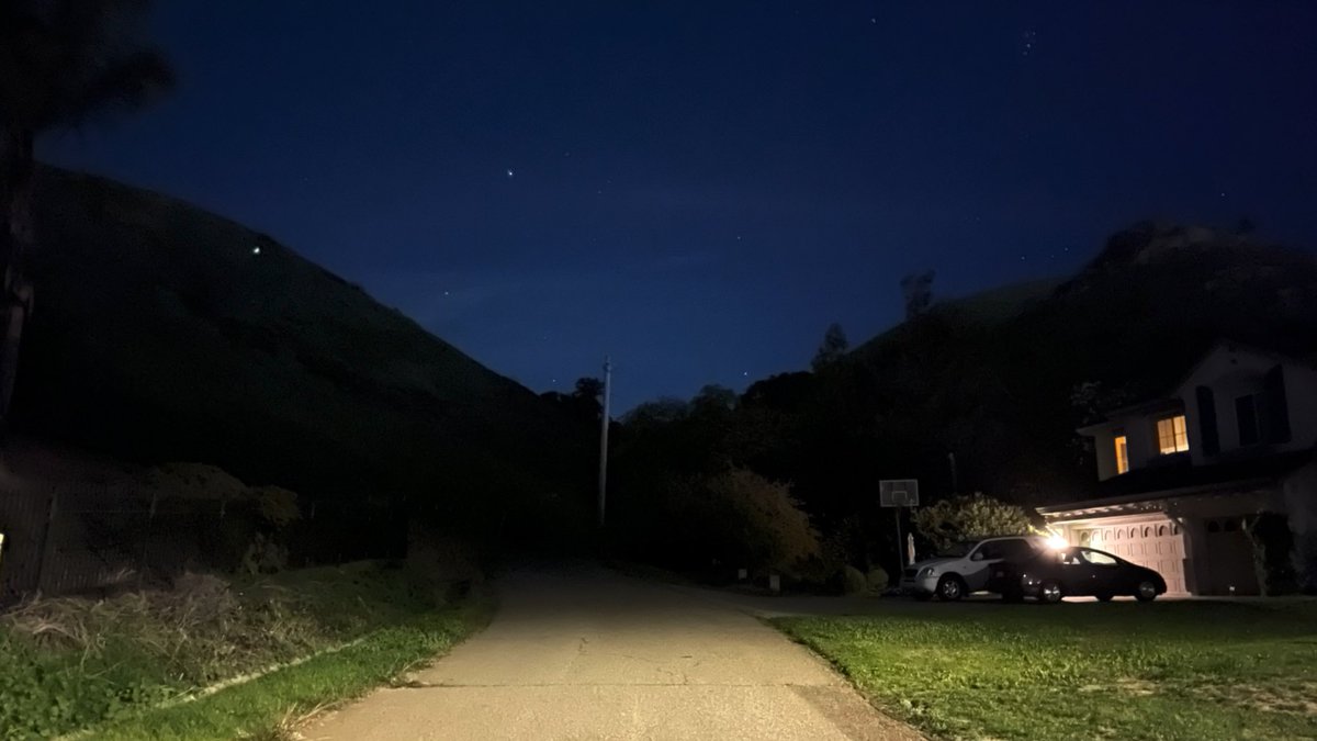 sarbjeetjohal's tweet photo. Started late, but didn’t give up. Half way my 5K!
#SVLife #59F #ClearSkies #OutDoors https://t.co/xZyMuMcIdX