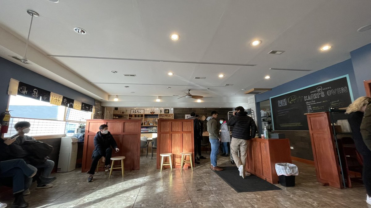 putyourhenzaup's tweet photo. ISHI sushi & Kaori’s oven に行ってきた。何気にシャンペーンは国際的な街らしい😳
まさかココでこういう寿司屋があるとは思わなんだ‼️
ご馳走様でした😋😋😋ペロリ
#寿司 🍣 #sushi #JapaneseFood #日本食 #champaignill https://t.co/IHFwZspX1t