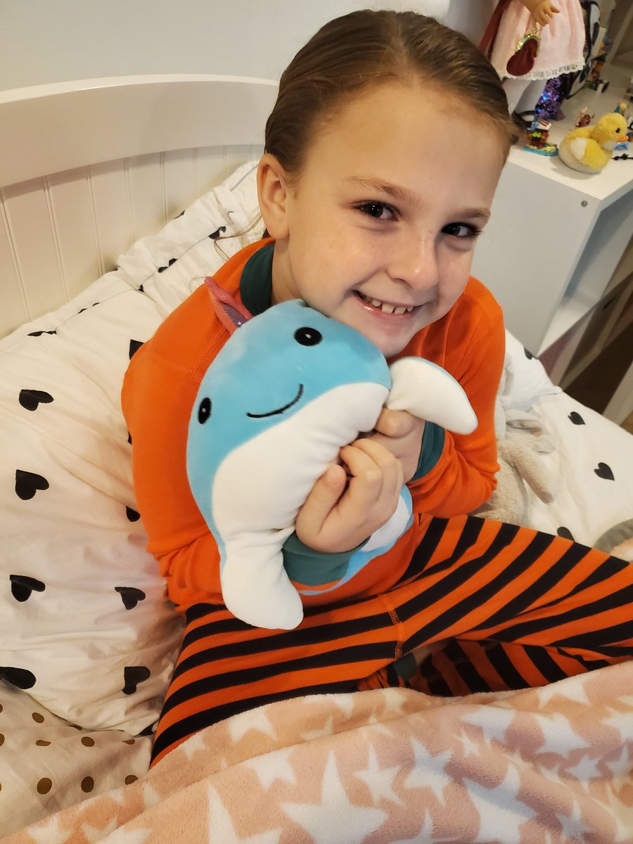 CuriousKidPod's tweet image. New Episode Alert - Episode 162: Curious About Narwhals is out now!   Why are they often called unicorns of the sea?  What do they use their tusks for?  Why have very few people seen narwhals even though they exist?  curiouskidpodcast.com