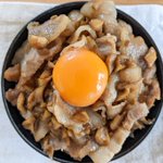 和風な味付けでご飯が進みそう!舞茸&豚バラ肉の丼ものレシピ!