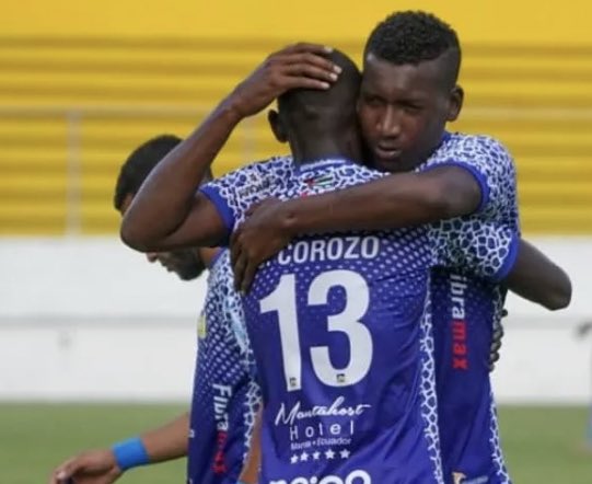 Rmoralesverduga's tweet photo. ✅#DelfinSC 2017 finalista de 🇪🇨 y clasificado a #CopaLibertadores.
✅2018 clasificado a #CopaLibertadores.
✅2019 Campeón y clasificado a #CopaLibertadores.
✅2021 clasificado a #CopaSudamericana.De largo,el equipo más EXITOSO de #Manabí. 500 galones de #Currincho para @DelfinSC https://t.co/pxAeqFY1SS