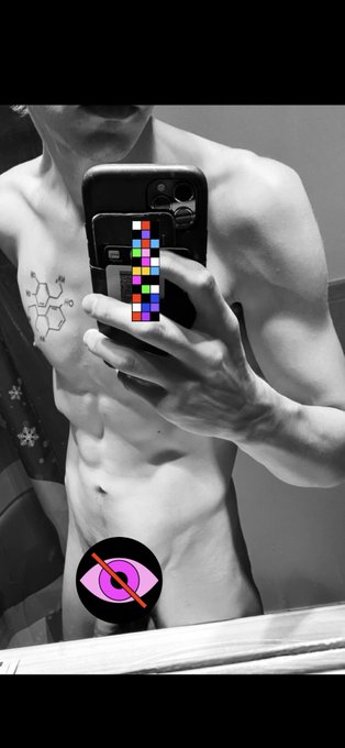 😈 https://t.co/eGnCCoYwxl<a href="/tag/livenow"class="tags"><span>#livenow</span></a>