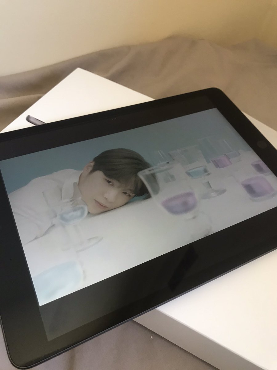 BBAJuuuuuuu's tweet photo. #ipadgen9 ลาอย่างเป็นทางการค่ะสาวววว  สู้ๆค่าาาา https://t.co/JXJMIkgDuB