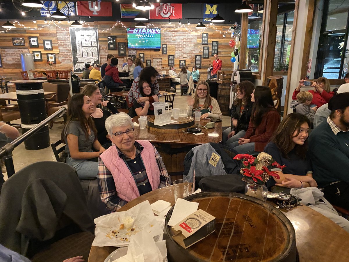 Sidewalks fans 😍⁦<a href="/GCHSFineArts/">Guerin Catholic Fine Arts</a>⁩