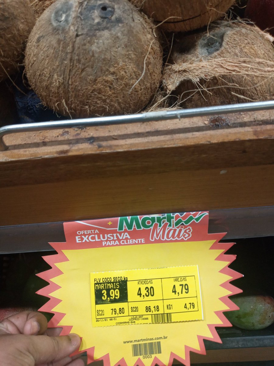 DMHoldingCorp's tweet photo. Compre Pernil c/ osso e coco seco estragado no #BlackFraude do @martminas.
"E frustante, se não traumatizante, retornar ao supermercado 3 vezes para reclamar da aquisição de um produtos impróprio para o consumo." By #AlexandreDMoraes, consultor de negocios, em @AllexandreDM https://t.co/KzvLX2Lo9F