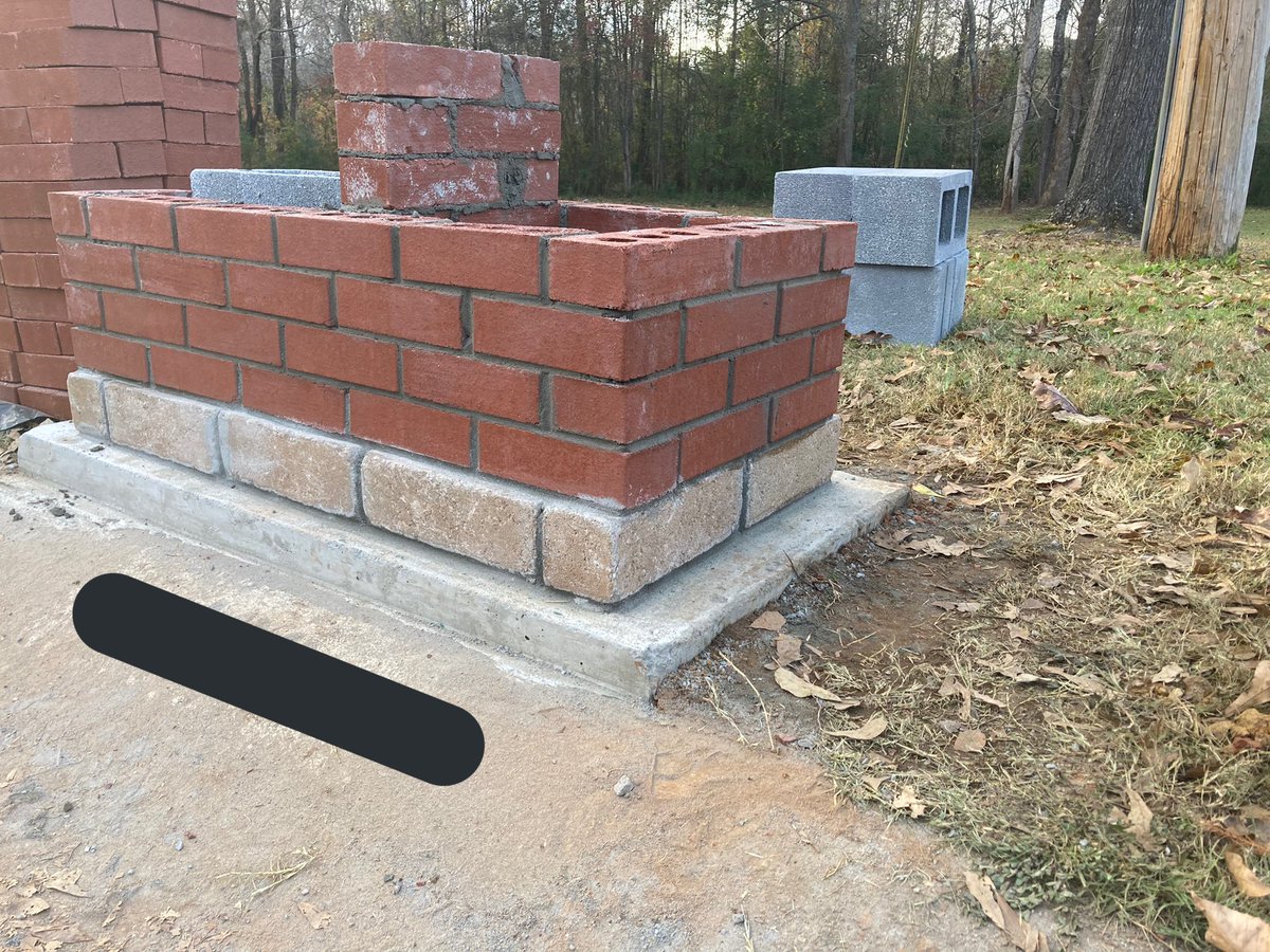 MsNBrowne's tweet photo. I have a HUGE respect for people who work with bricks. It took me 6 hours to lay a row of stone and 4 rows of bricks! https://t.co/UxDkgOTsie