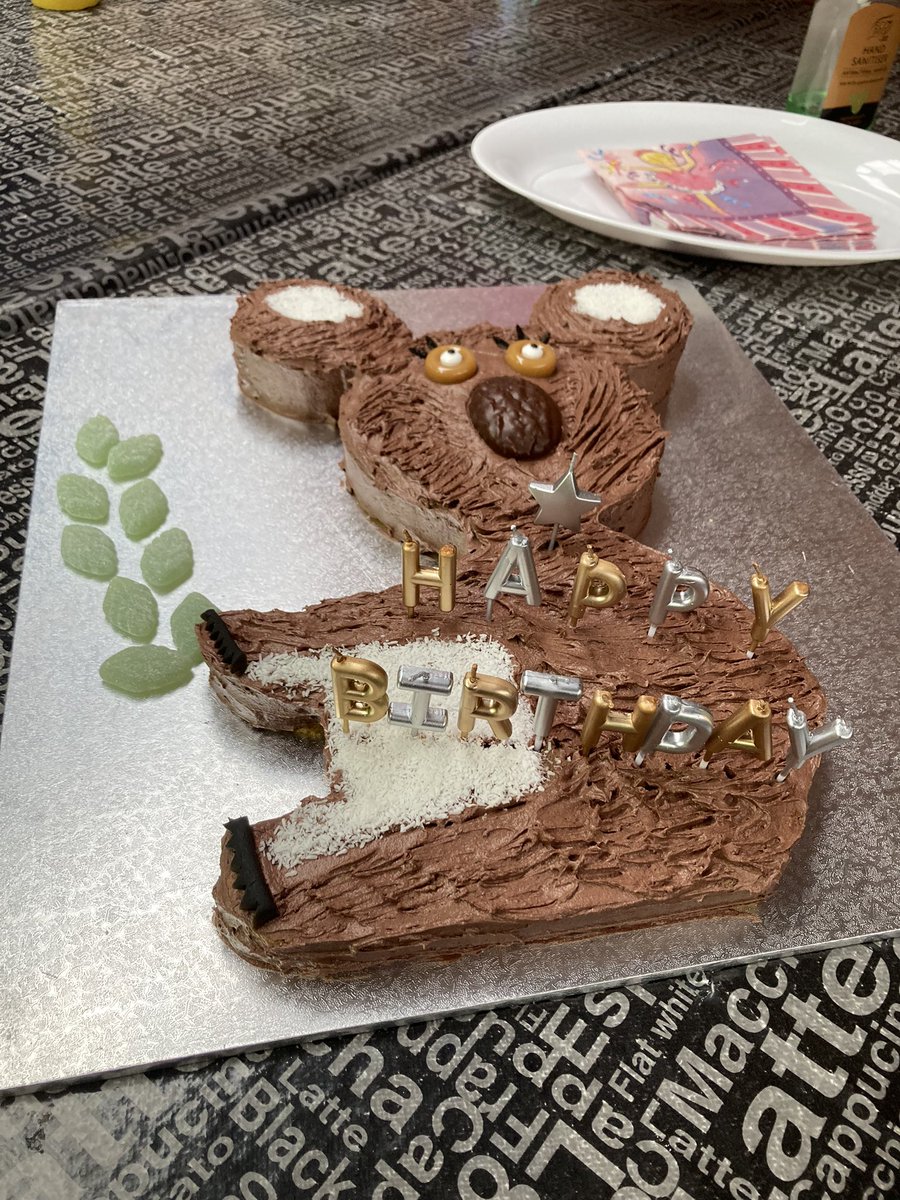 ra_milnes's tweet photo. My cake skills on display #cake  #birthdaygirl https://t.co/COKGiwAtFF
