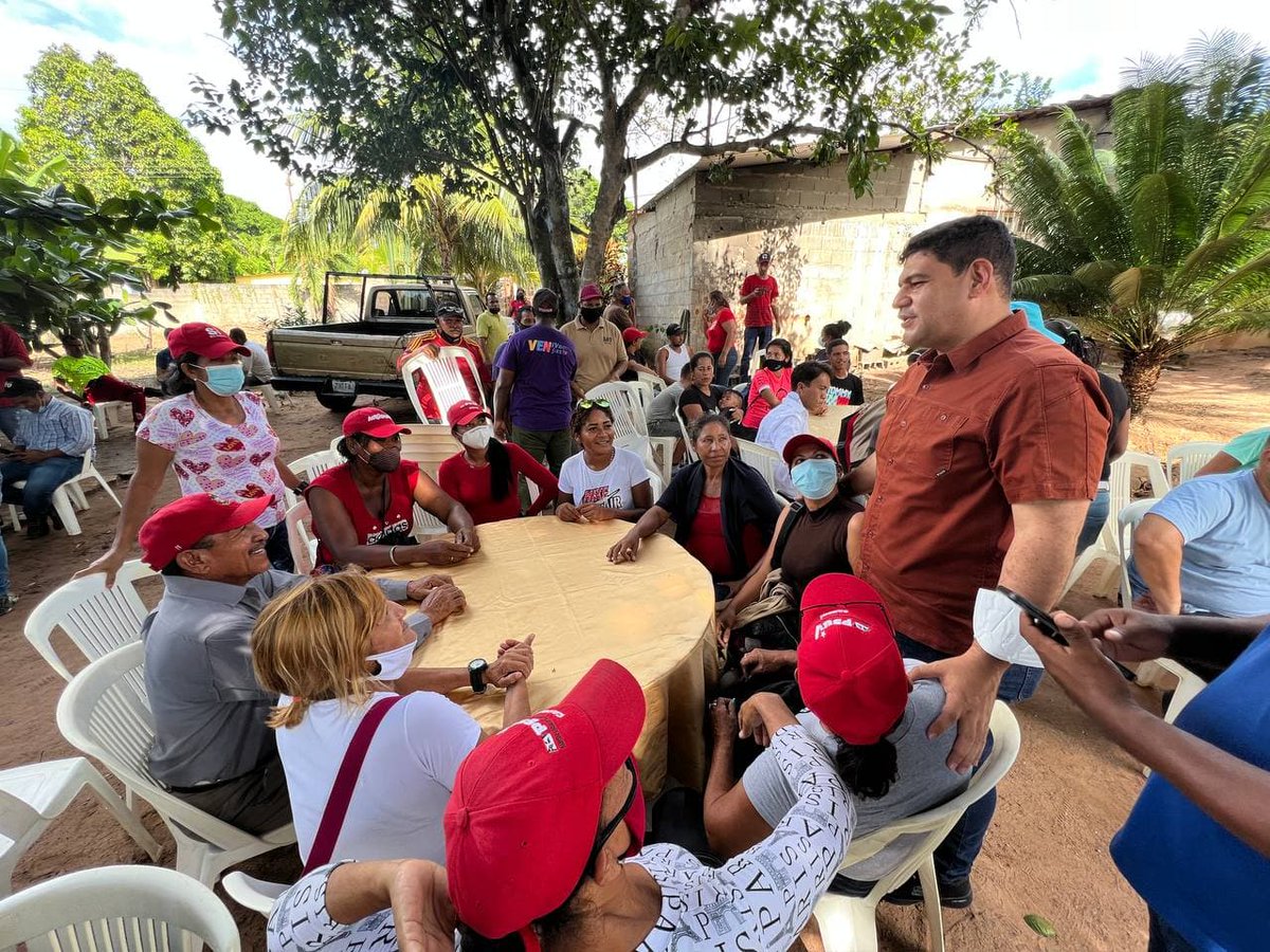 (3/3) Estamos llevándoles el mensaje del renacer de Bolívar y de unidad, para continuar trabajando como una familia por las nuevas victorias.

#GeneraciónDeOroEnCali
#VamosCiudadGuayana