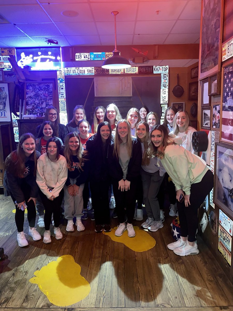 rebGirlsBasket's tweet photo. Great Thanksgiving weekend with our basketball family - Enjoyed some Lambert’s, ice cream, and picked up the first W of the season! https://t.co/9LzdXlYLO3