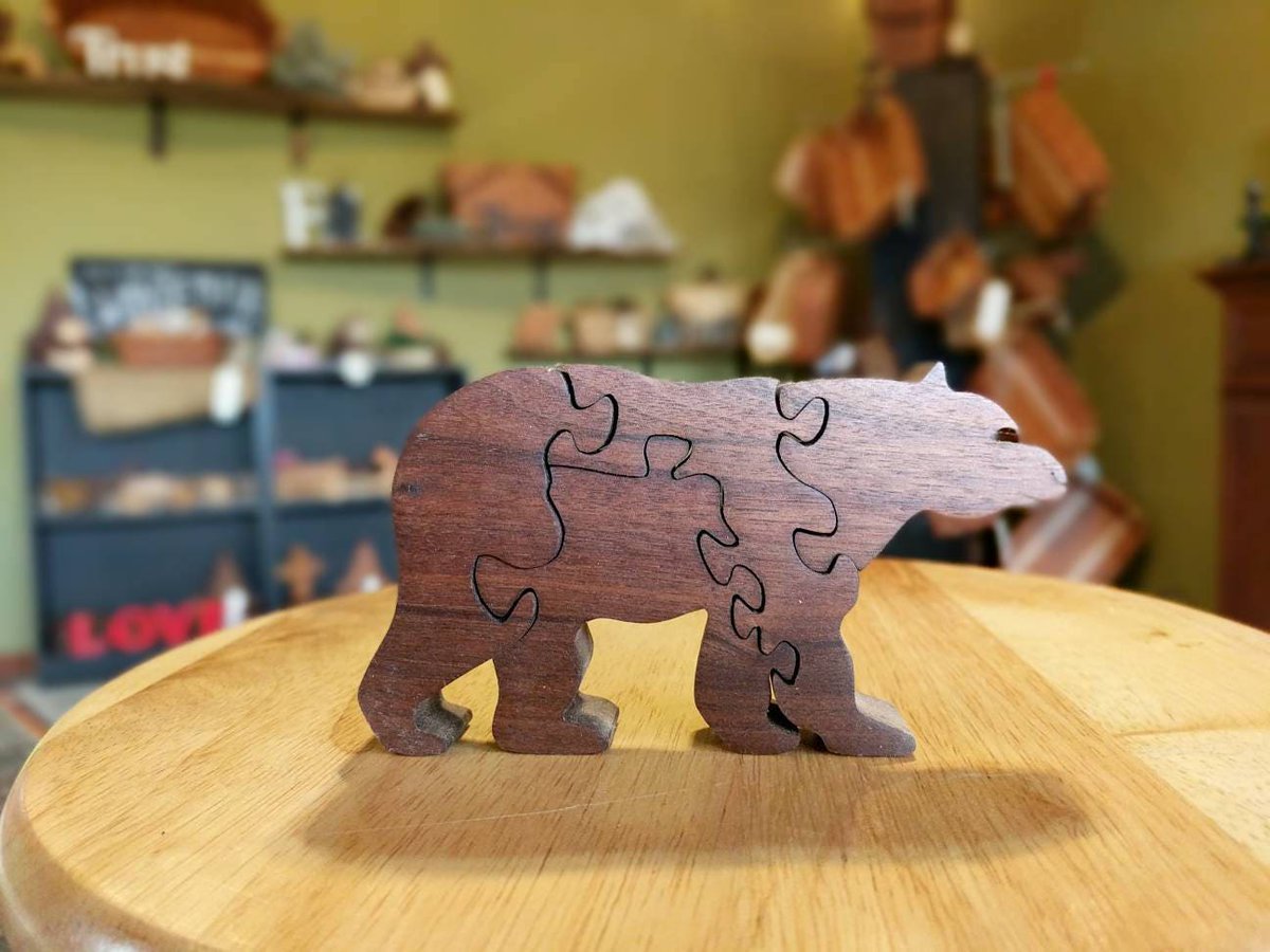 teaberry2011's tweet photo. Baby bear puzzle https://t.co/PWGFPT1cLC #Etsy #Teaberrywoodproducts #BearDecor https://t.co/JpS7PP1qhj