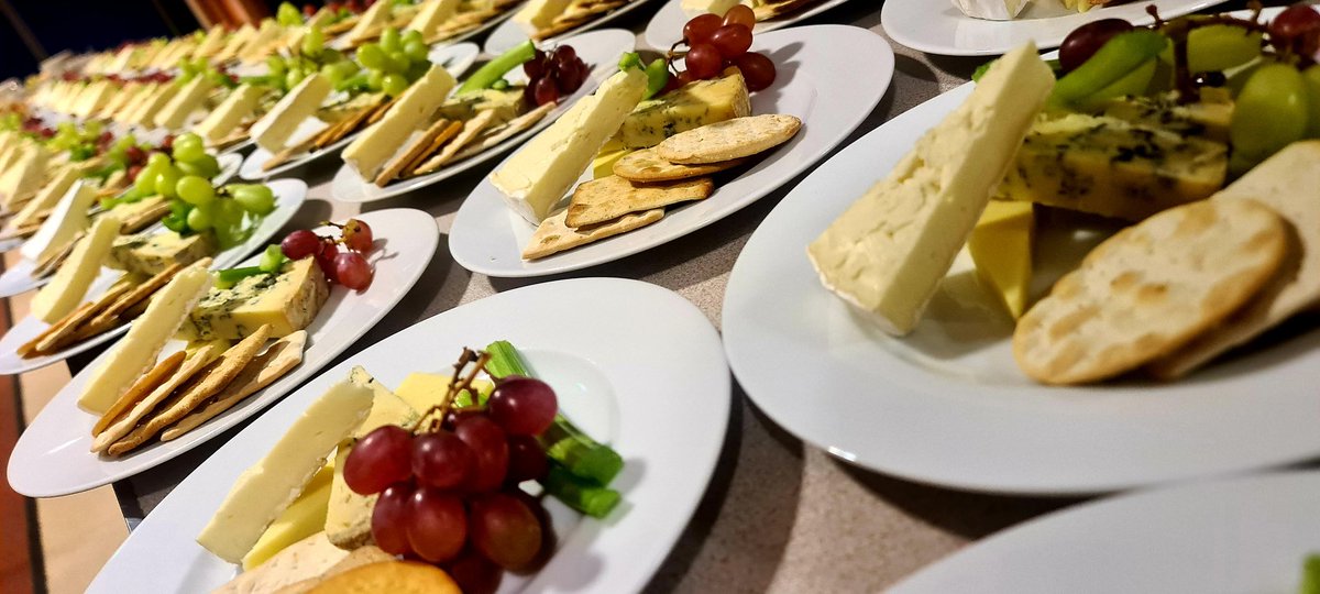chefbenji64's tweet photo. Fantastic people and beautiful food well done team @BKHSKHVIII @HolroydHowe @robdudley89 @HowsonHelen @Rachael48432853 @Nickhowe64 @DanielCollier84 @DamianBlake4 @ESweeting87 https://t.co/LJGQmlR87F