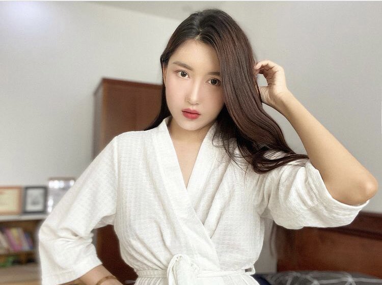 Mathin1999's tweet image. Alone