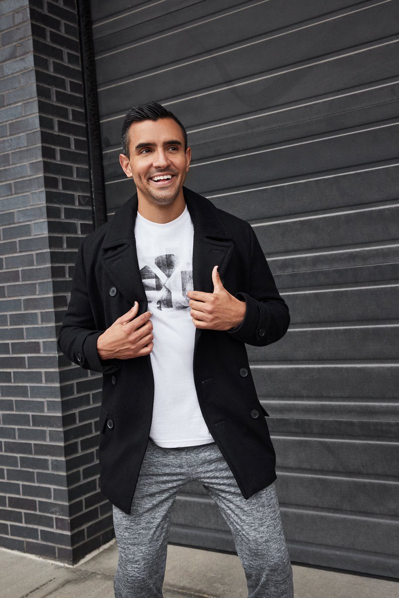 diegodowntown's tweet image. Set your alarms! ⏰ Something MAJOR is dropping at @express on Cyber Monday! (Hint: I helped design it!) Check back tomorrow for the launch‼️#ExpressYou #ExpressPartner #NYC #DiegoDowntown