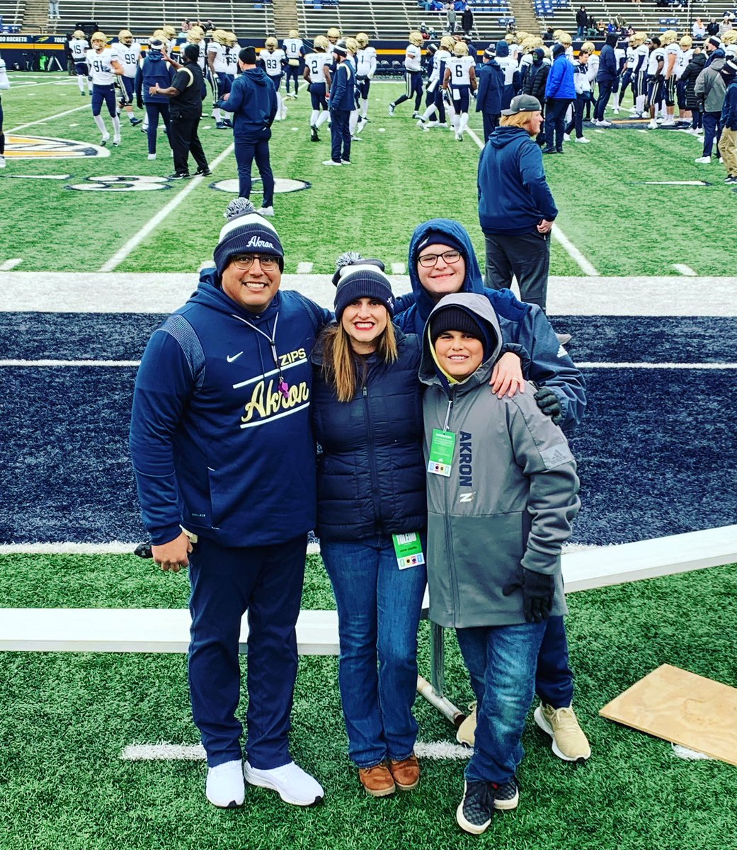 TherapistLo19's tweet photo. That’s a wrap on our 2021 season! Thankful for all the memories Akron has brought us and the family we have made here. Excited to see where God takes us next! #footballfamily #missingvictoria #6thseasontogether #teamrodriguez https://t.co/ViX1MGOjoD
