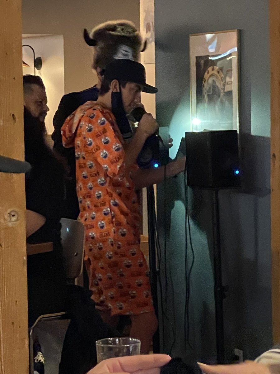 William_J87's tweet photo. @tyleryaremchuk is in the romper #avoidthegrind https://t.co/fElqWIZmFi