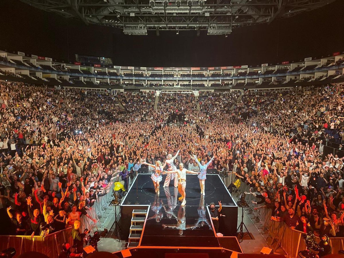 A MESSAGE FROM <a href="/OfficialSteps/">Steps</a> 

“London, these past two nights have been incredible!! What a joy to be back on this stage... ❤️ So wonderful to have Faye back but sending love to Lee, we missed you! #WTFHTour”