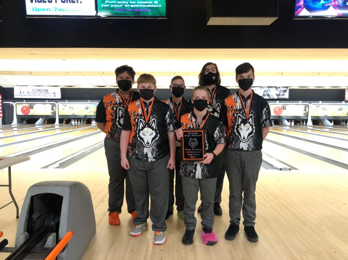 🚨Congratulations to both Harlem Orange and Harlem Black for finishing 🥇🥈in the Harlem Boyd Bowling Invite! Braden S. Was the individual medalist🏆and a pack of Huskies in the top 10! #hardwarealert 🎳