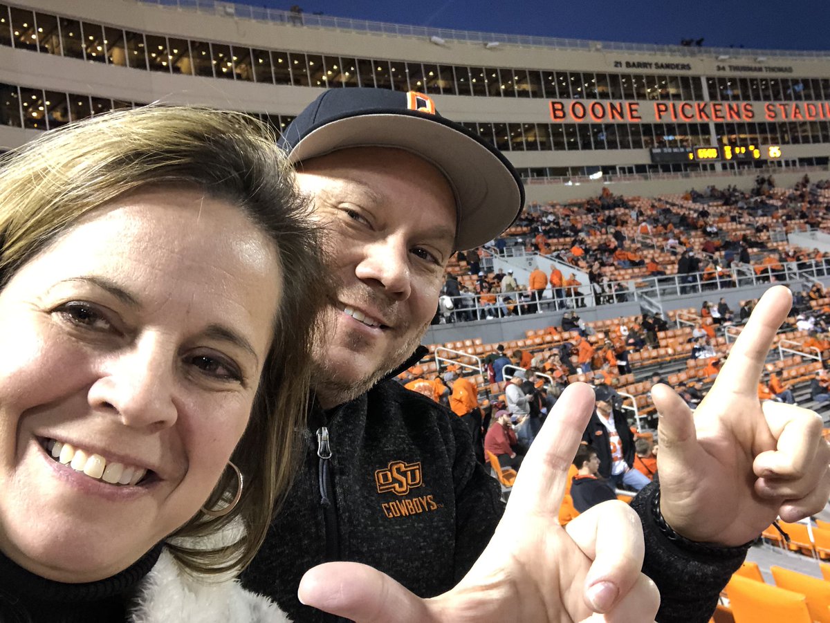 simsmike's tweet photo. Bedlam, baby! 🤠🔥 #GoPokes https://t.co/e2ISfJd42d
