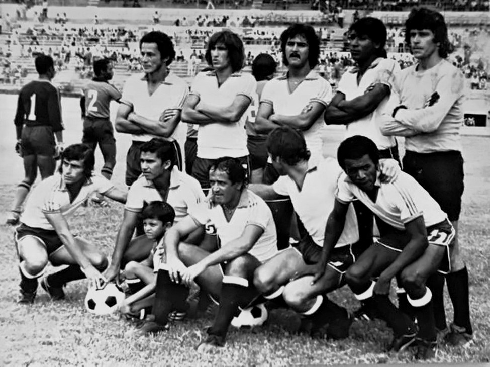 AntonioUbilla1's tweet photo. @pochoharbEC @USA413 José Valencia en el Manta SC 1979 https://t.co/ZUBsTyHNJg