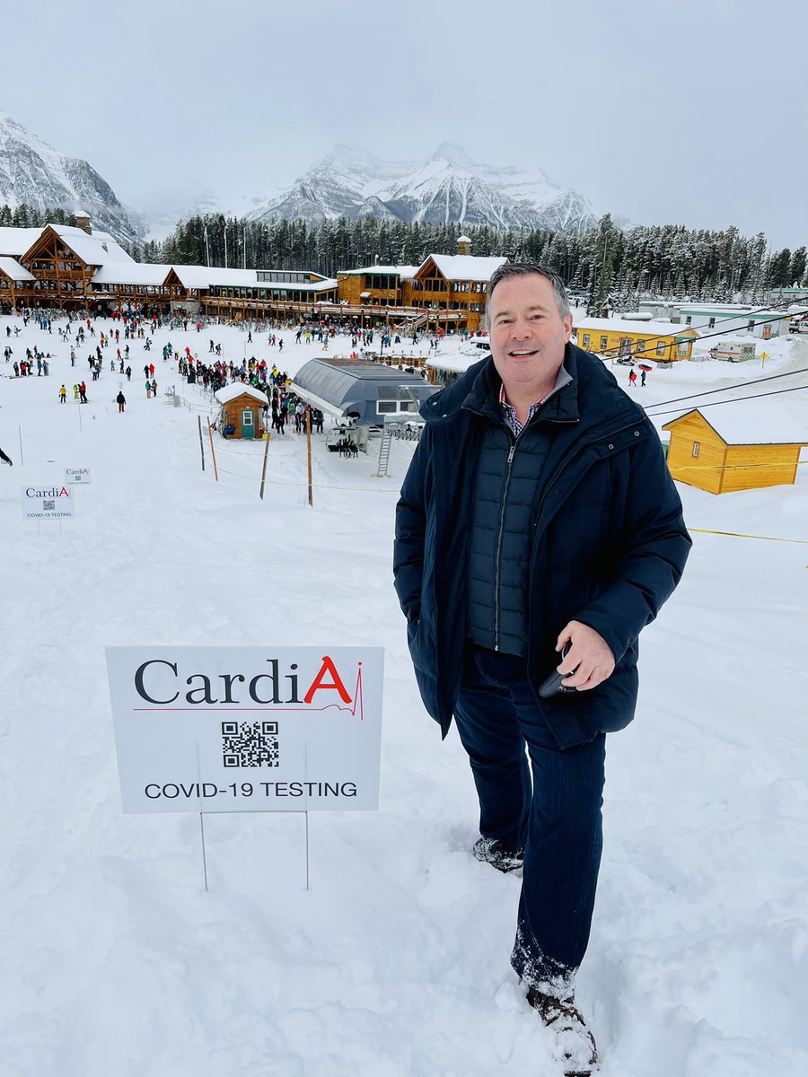 AnmolMD's tweet photo. It was great to see Honourable Premier @jkenney at the @AlpineSkiWC Ski World Cup. 

#CardiAI team is providing 24*7 service to World Class Athletes at the #WorldCup at #LakeLouise. 

Let’s make Alberta Shine. https://t.co/Zg3jpLwc7b