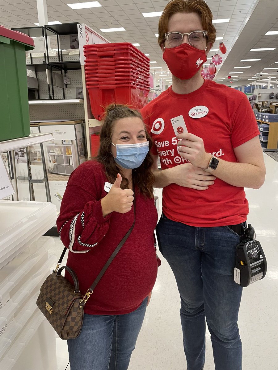 I’m so proud of Style TL Brody at T1445! Brody may be new to the leadership crew but that does not stop him from diving into his team and building solid connections. Thank you for taking time to put your team first and understand what they need! #R100Cares