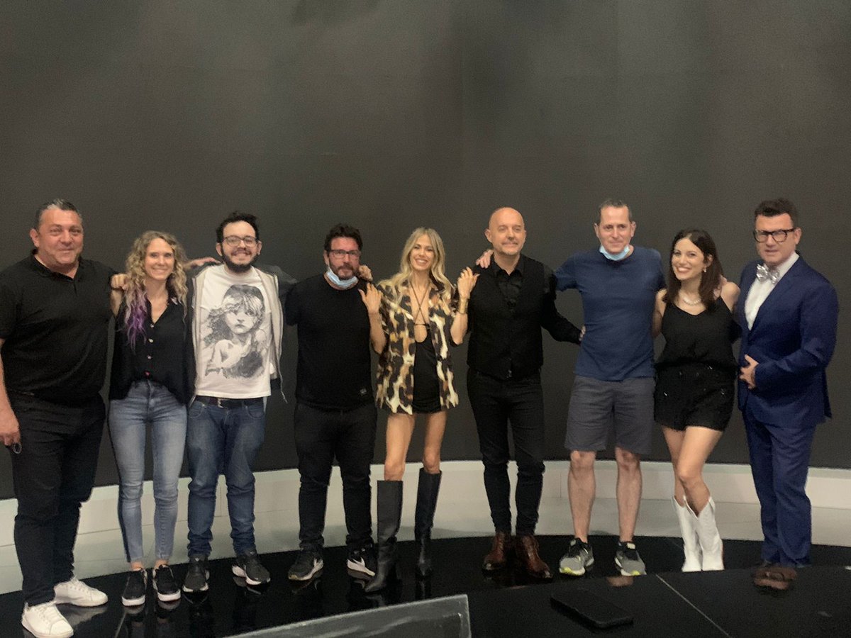 josenunez545's tweet photo. Gracias Equipo por dejarlo todo en la cancha, lo mejor en lo que viene !!! @peladolopezok @marianechegoyen @OliveriGabriel @SoyAgustinPanno @JulyMartinez_ Cris Dominguez y Carlitos Albamonte Anto Macci Martina Sottopose @noel_vila @JotaxTV https://t.co/8cHH2xi8vV