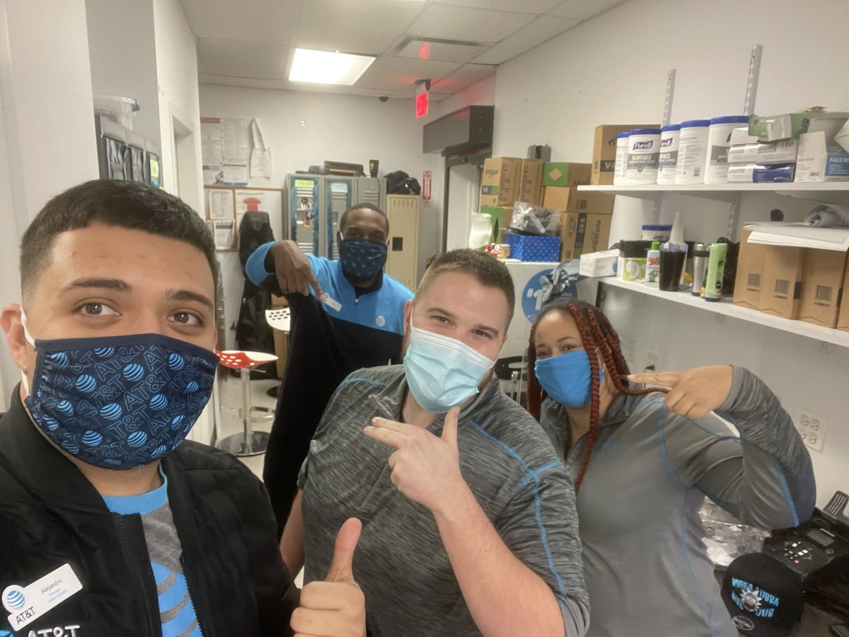 Only 5 months on the floor and Joseph Armstrong has become a FirstNet expert and just now accomplished Business Expert today!!! <a href="/TomMonahan10/">Tom Monahan</a> @joe_boxer44 <a href="/TanaviaR/">TanaviaRoach</a> <a href="/alex_quinones92/">Alejandro Quinones</a> #Merrillville #Att #Amazing