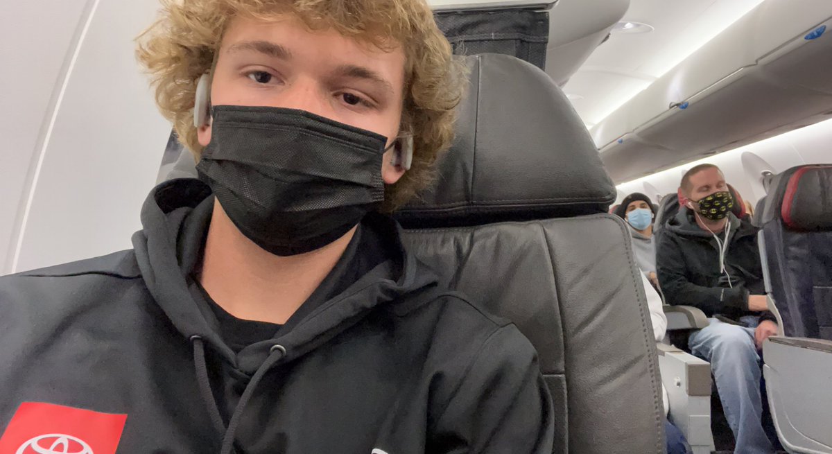 jesselovejr1's tweet photo. Derby bound! Can’t wait to run a race I’ve been looking forward to for this long. Wouldn’t wanna make my first start with anyone other than @WimmerMtsprts. Gotta buy another plane seat ticket so we can bring Tom home 🏁 https://t.co/HznS51FpGZ