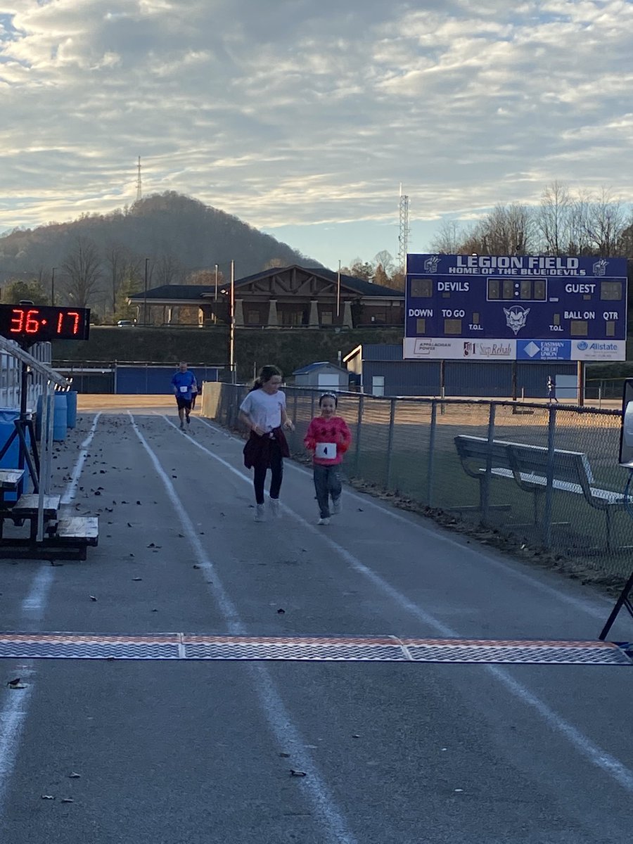 BoostersBig's tweet photo. Thanks to everyone who came out and participated or cheered on participants!! It was a HUGE success! Thanks to all of our sponsors, the town police &amp; fireman for your help with traffic, Backdraft BBQ for setting up &amp; the delicious food to GCHS for allowing us to use your facility https://t.co/Rf2mFKYE1R