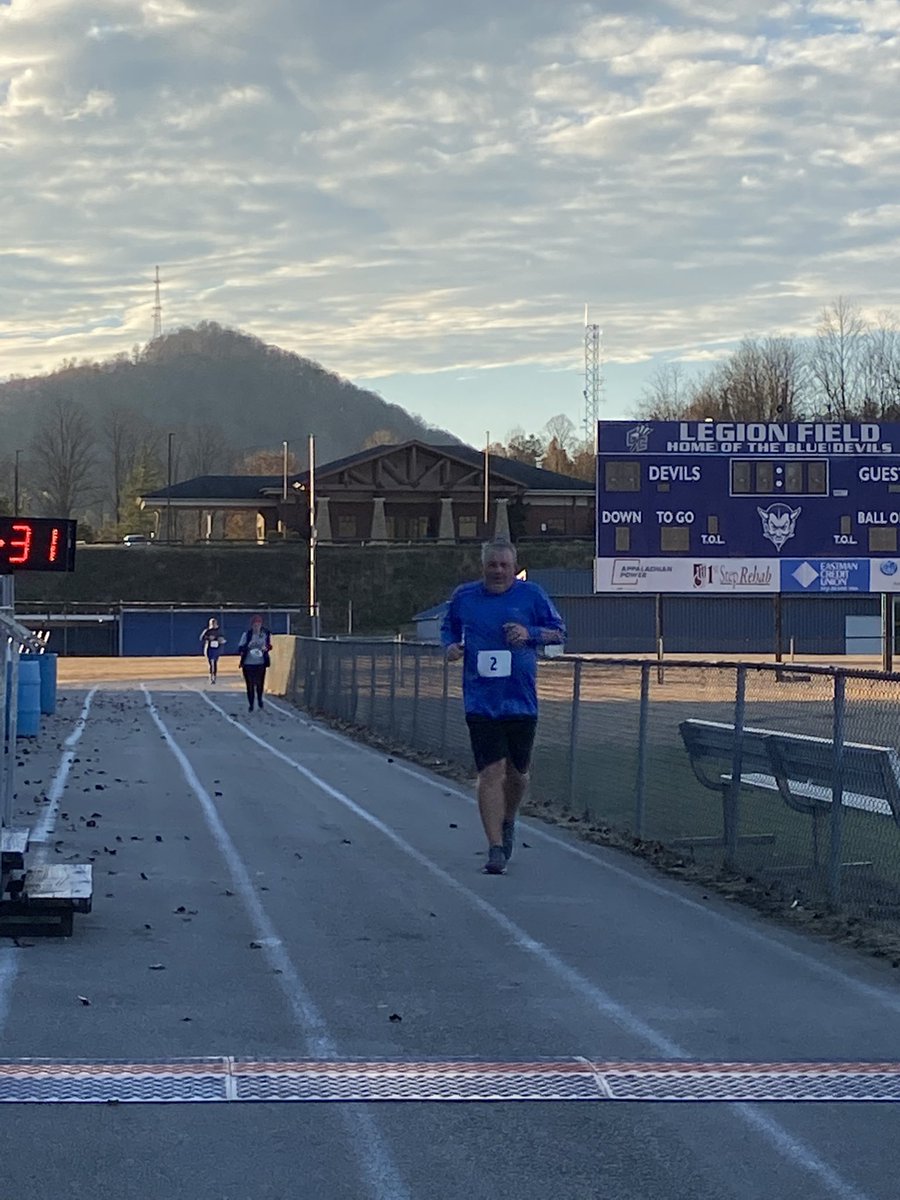 BoostersBig's tweet photo. Thanks to everyone who came out and participated or cheered on participants!! It was a HUGE success! Thanks to all of our sponsors, the town police &amp; fireman for your help with traffic, Backdraft BBQ for setting up &amp; the delicious food to GCHS for allowing us to use your facility https://t.co/Rf2mFKYE1R