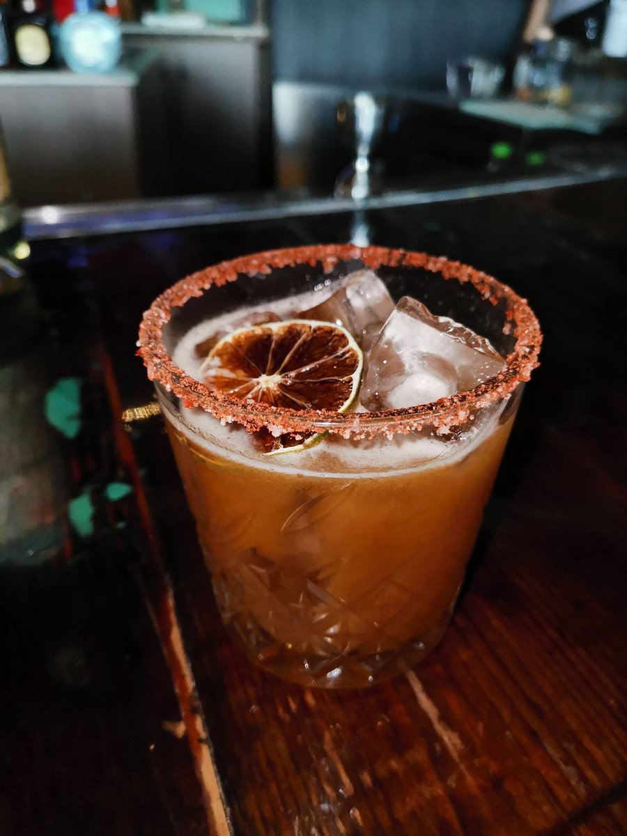 OlguitaReyna's tweet photo. Mis dos últimas paradas del #CocktailWeekPTY Casa Blanca y Bottle Alley ¡Este año la competencia está buenísima! Felicidades a todos los locales y a los bartenders participantes 🙌🙌 Tienes hasta Dic 5 para probarlos. Vota en https://t.co/Vo85XOndi5 @panamaweek #Panama https://t.co/3BMi8VwBRZ