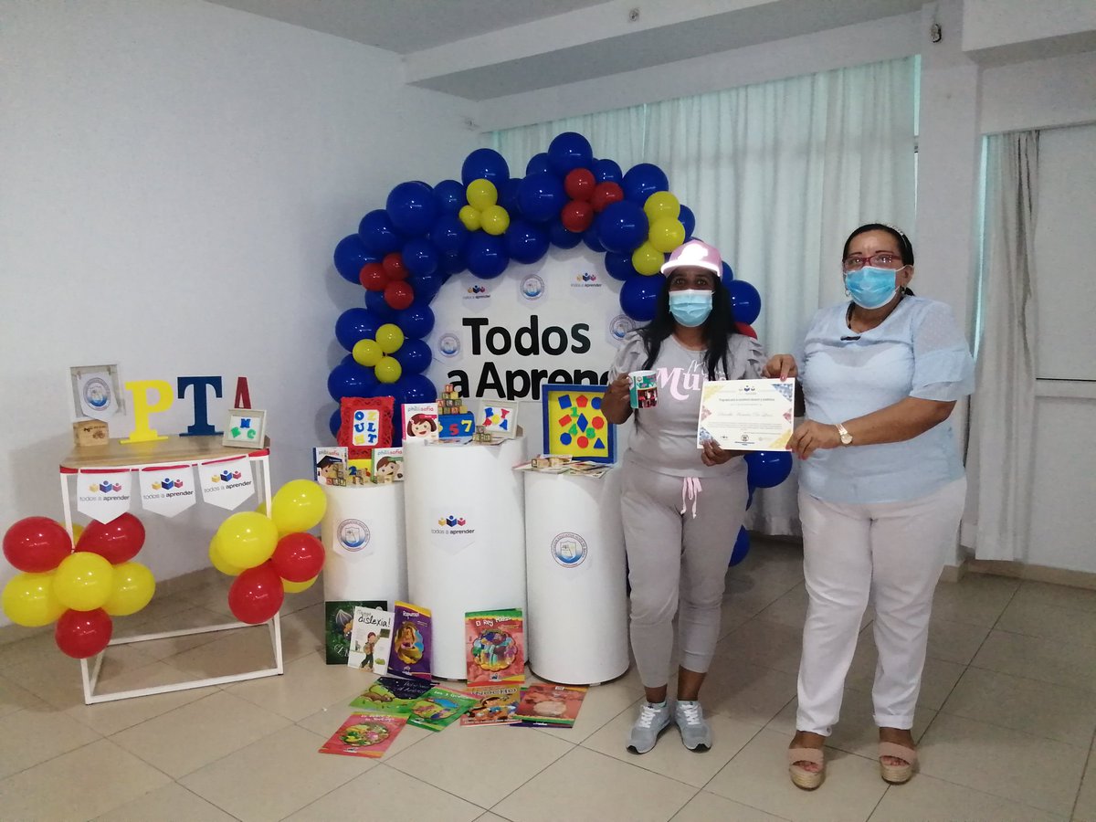 Katebaena22's tweet photo. La evaluación formativa en la 
@IEHIJOSDEMARIA
 una oportunidad para reconocer fortalezas y oportunidades de mejora con el fin de  que los niños y niñas aprendan más y mejor.
@PTA_Colombia @LondonoYerry @seceducacionctg @DPulecio @BEATRIZBERNAL26  @Olgaelvira https://t.co/9K9aSLACaN