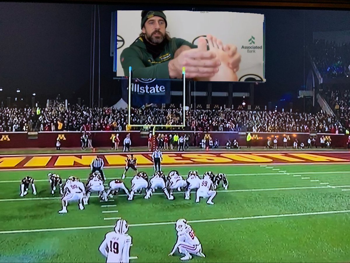 ShooterMcGavin's tweet photo. @kuhnj30 Packers have to put this up when the Rams are kicks field goals tomorrow https://t.co/FNlihMQYwv