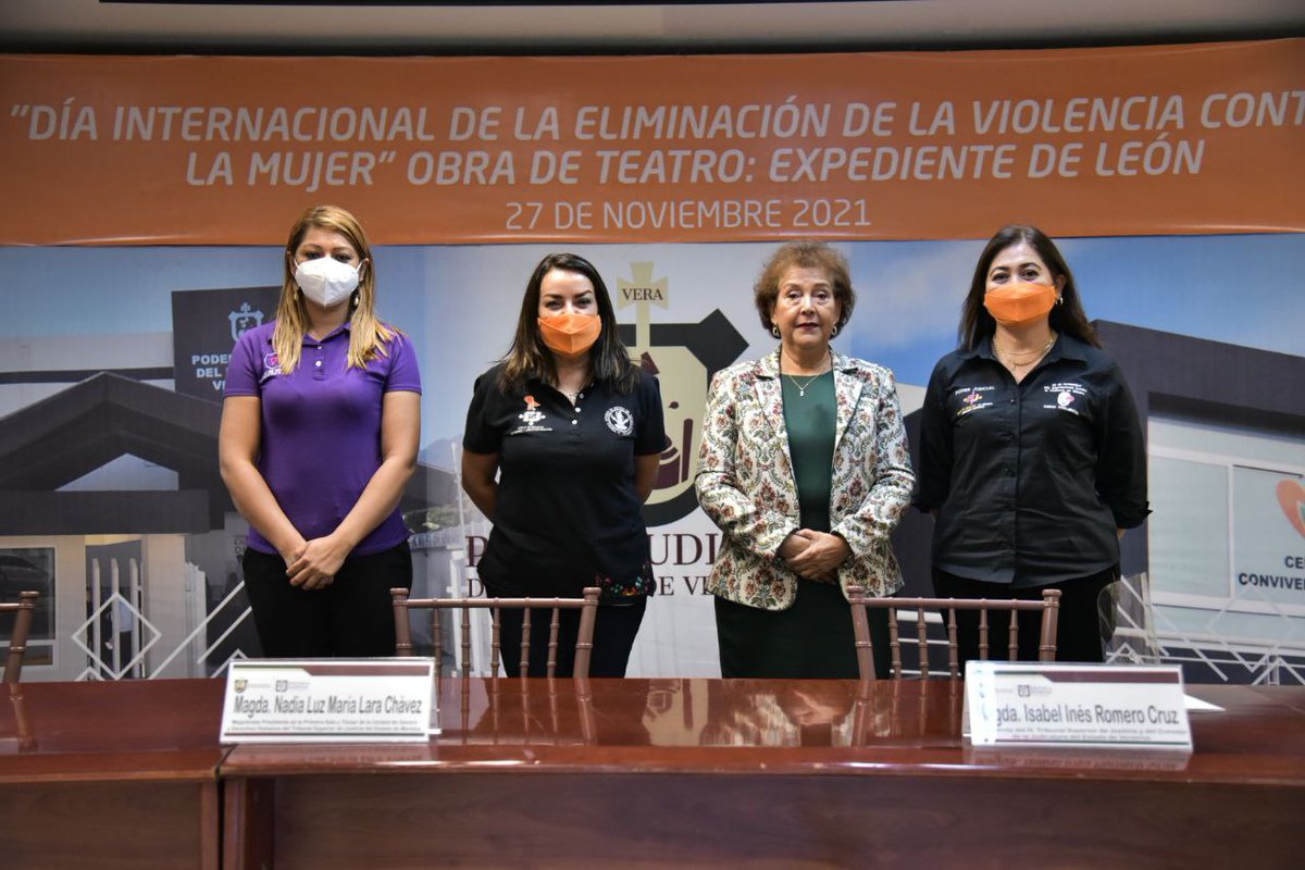 TSJVer's tweet photo. #Comunicad || Presentan la obra Expediente León en las instalaciones del Poder Judicial del Estado de Veracruz
https://t.co/Ae81C5HP8Q https://t.co/9P6wgBCeRz